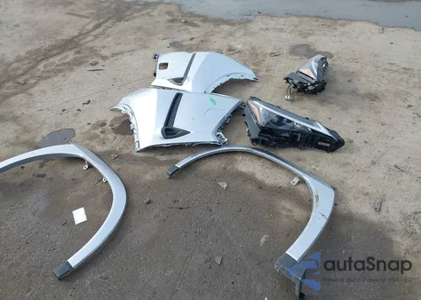 2025 Lexus Ux 300H Premium z USA, uszkodzony, nr VIN JTHUCJDH5S2004470